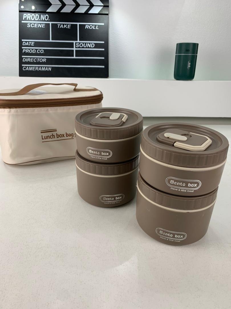 Lunch Box 4 étage avec Sac Isotherme Isolant – حافظة طعام حرارية 4 طبقات قابلة للاستخدام في الميكروويف - الصورة 3