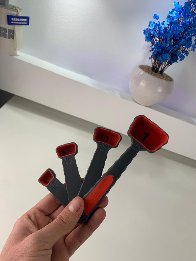 Ouvre-boîte Multifonction 4 en 1 et Cuillères à Mesurer Pliables en Silicone - فتاحة العلب متعددة الوظائف و ملاعق قياس قابلة للطي - الصورة 4