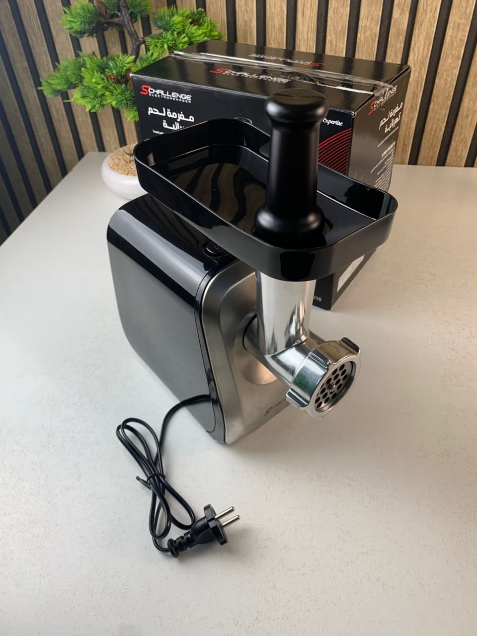 Hachoir à viande Schallenge AMB-MG5016-GS 1300W – ماكينة فرم اللحوم - الصورة 2