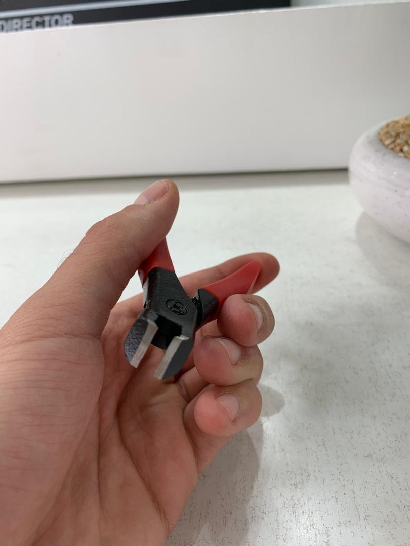 Coupe-ongles courbés en acier inoxydable pour ongles épais – مقص أظافر بتصميم منحني للأظافر السميكة - الصورة 2