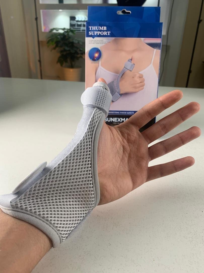 Attelle de Protection Réglable et Respirant pour le Pouce – ضمادة إصبع الكبير - الصورة 2