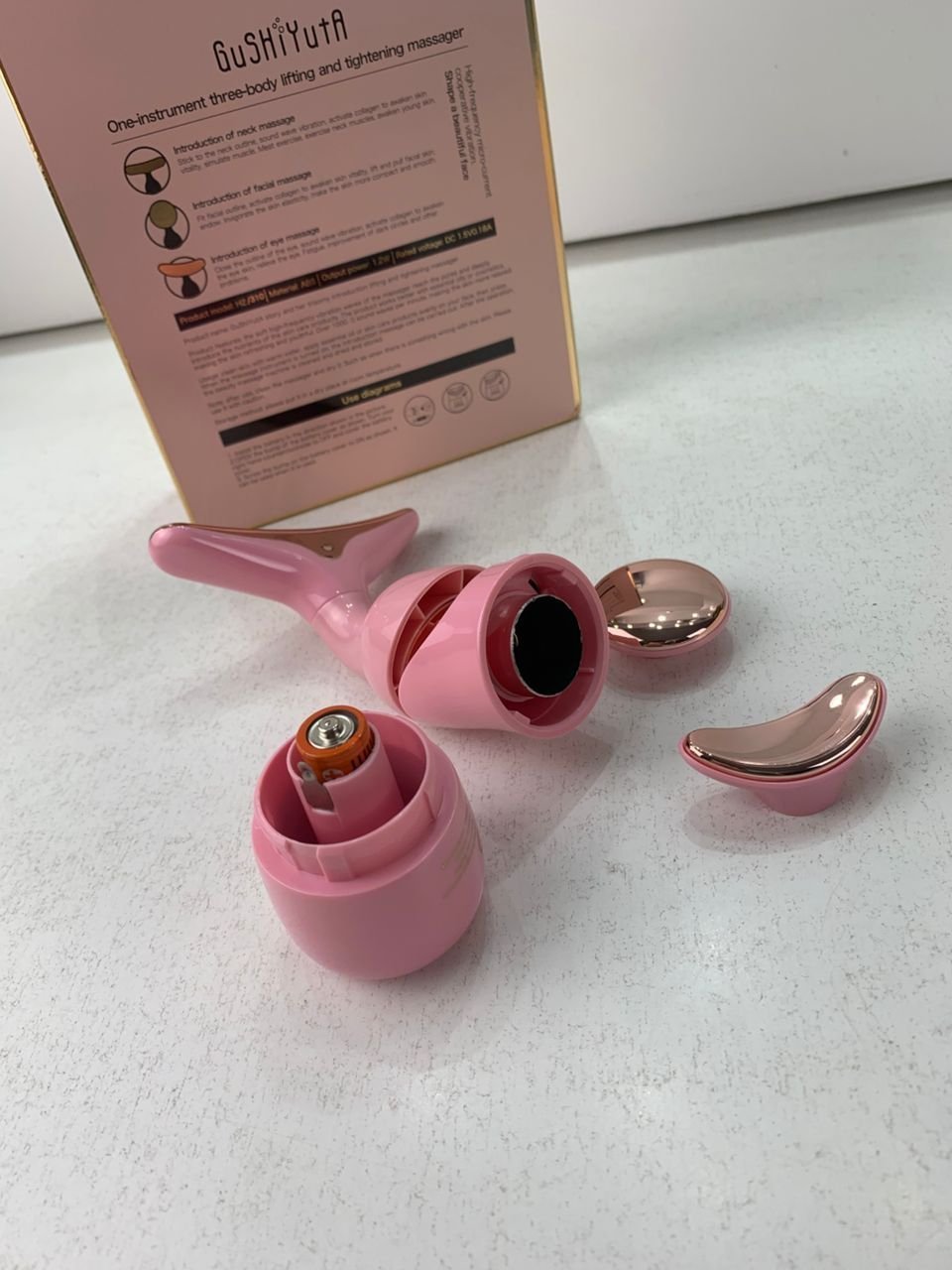 Appareil de levage du visage 3 en 1 Soin des Yeux et du Cou, Anti-Rides – جهاز تدليك الوجه - الصورة 3