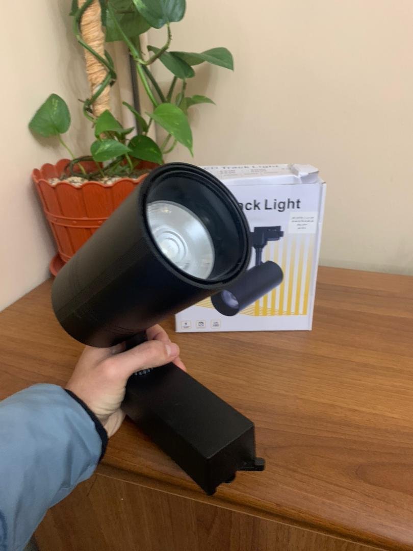 Spotlight LED éclairage parfait pour magasin de vêtements - الصورة 4