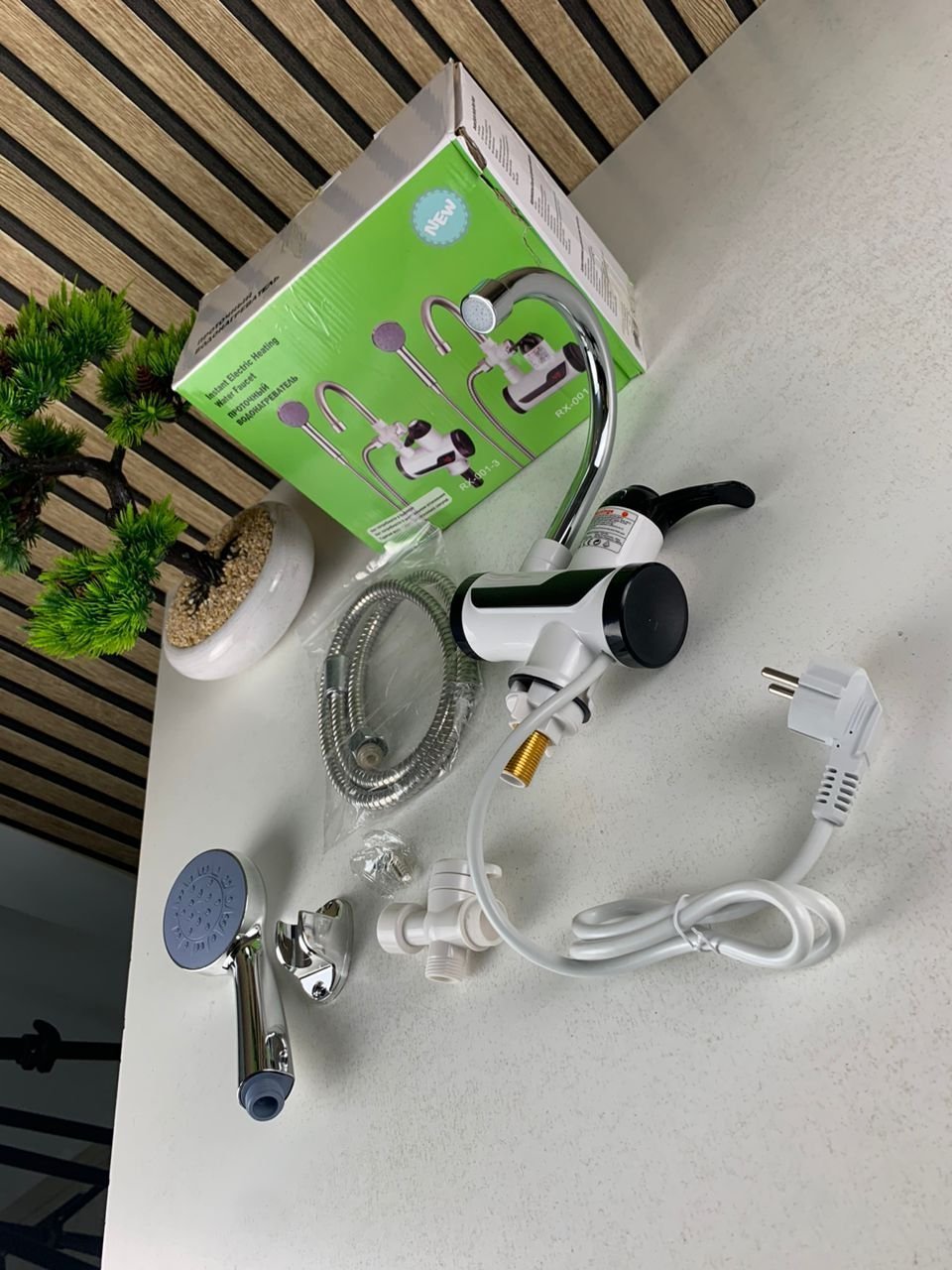 Robinet chauffant électrique avec douchette pour salle de bain – سخان مياه سريع للحمام - الصورة 2