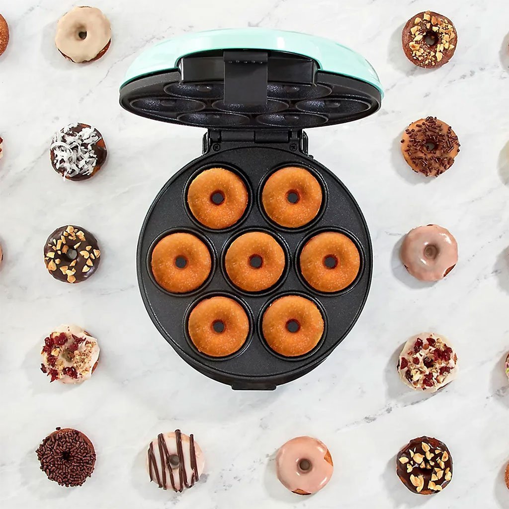 Mini machine à donuts avec surface antiadhésive pour 7 beignets – ماكينة تحضير الدونات - الصورة 2