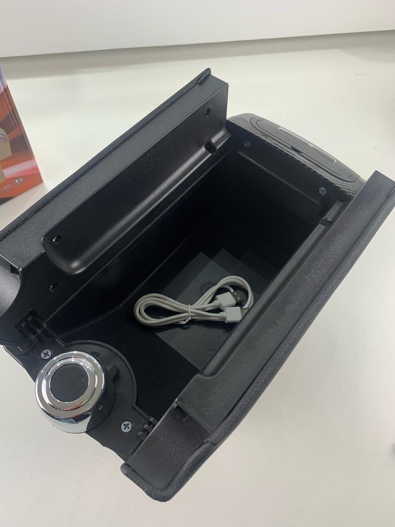 Accoudoir de Voiture Universel avec 7USB et Porte-Gobelets – مسند ذراع السيارة - الصورة 9