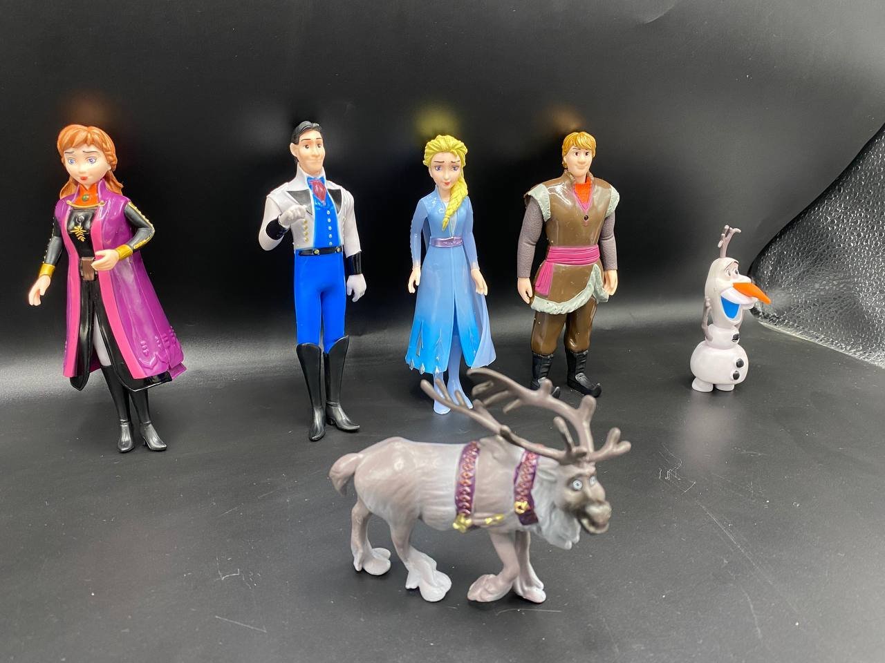 Ensemble de figurine Frozen 6 caractéres - الصورة 14
