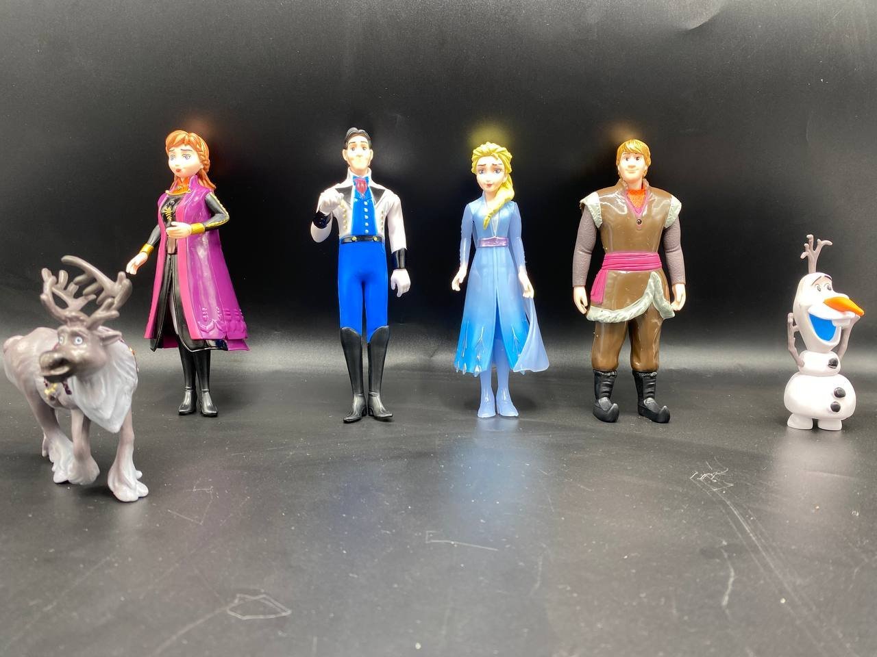 Ensemble de figurine Frozen 6 caractéres - الصورة 15