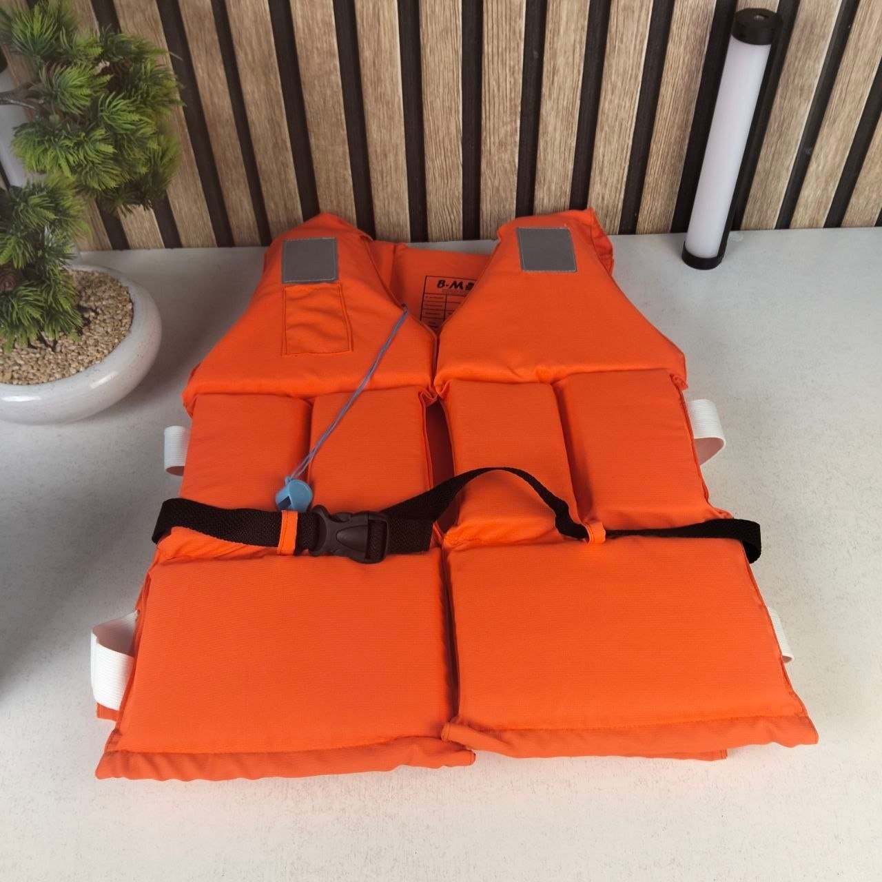 Gilet de Sauvetage Professionnel Haute Flottabilité avec Sifflet - سترة نجاة احترافية عالية الطفو للأطفال والكبار - الصورة 2