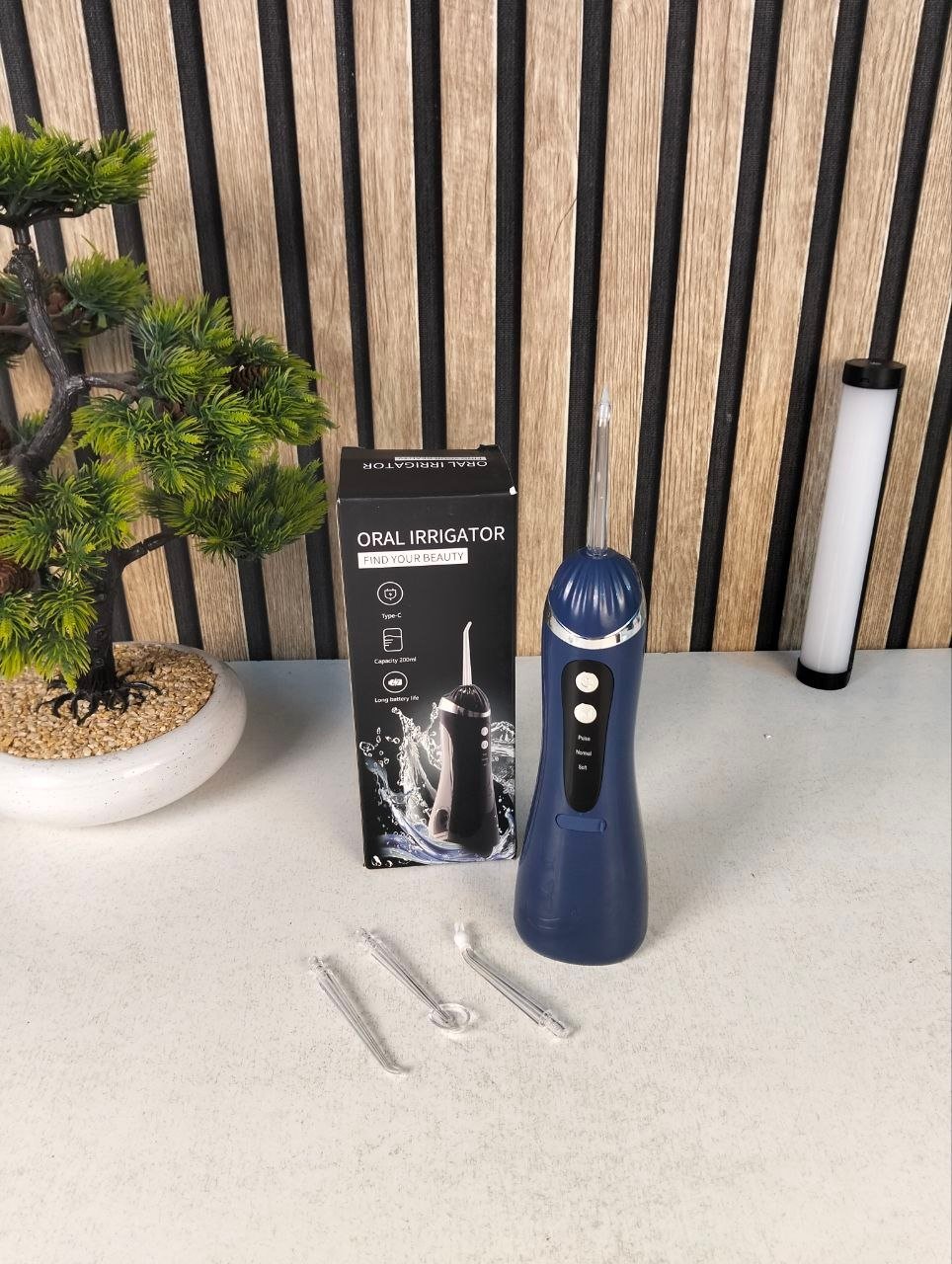 Hydropulseur Dentaire Sans Fil Jet Dentaire Portable à 3 Modes et 4 Buses - جهاز تنظيف الأسنان واللثة المائي - الصورة 2