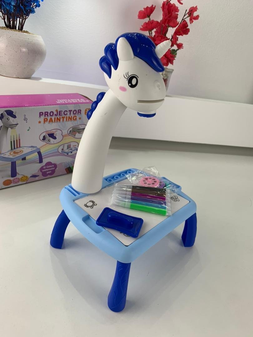 Jouet Projecteur de Dessin Aolieh, Table de Dessin Éducative pour Enfants avec Projecteur LED et Accessoires – لعبة جهاز عرض الرسم للأطفال - الصورة 8