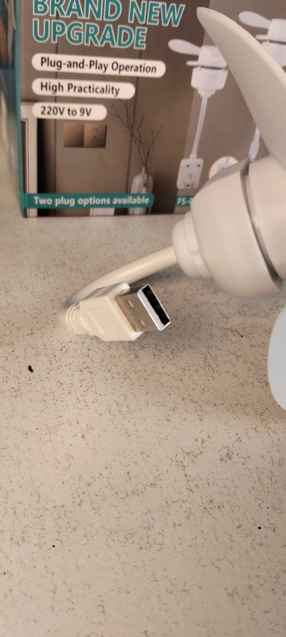 ⁦Mini Ventilateur USB Pliable à 360° Ultra-Portable - مروحة صغيرة قابلة للطي بزاوية 360 درجة⁩ - الصورة ⁦4⁩