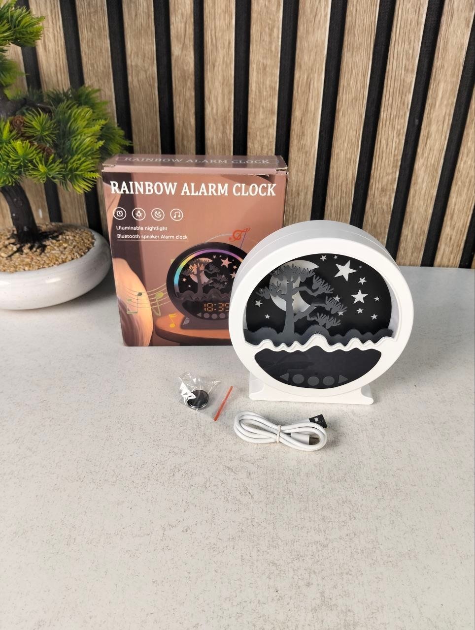⁦Réveil Lumineux Rainbow avec Haut-Parleur Bluetooth et Veilleuse RGB - ساعة المنبه الذكية مضيئة ومزودة بمكبر صوت بلوتوث⁩ - الصورة ⁦2⁩