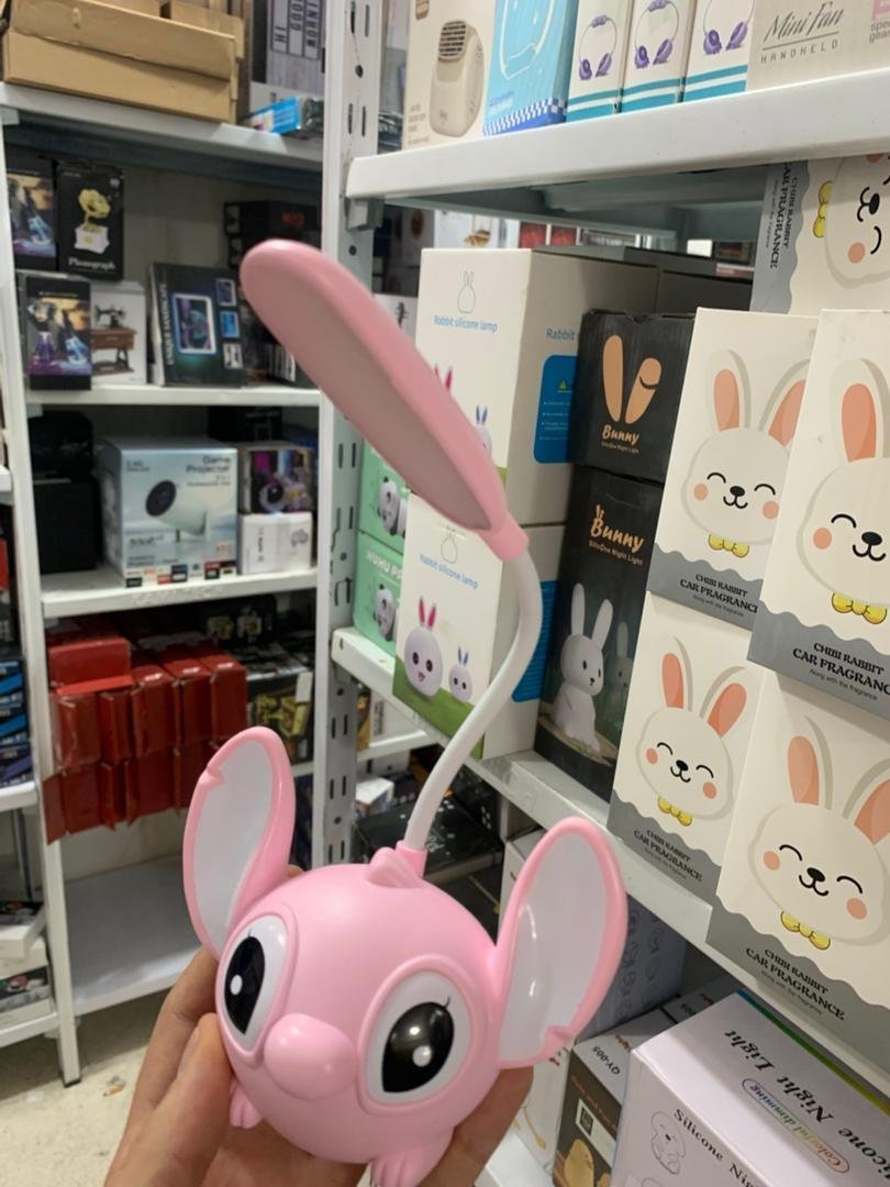 Stitch Lampe de Bureau et Veilleuse Ambiante pour Enfants avec Taille-crayon - الصورة 3