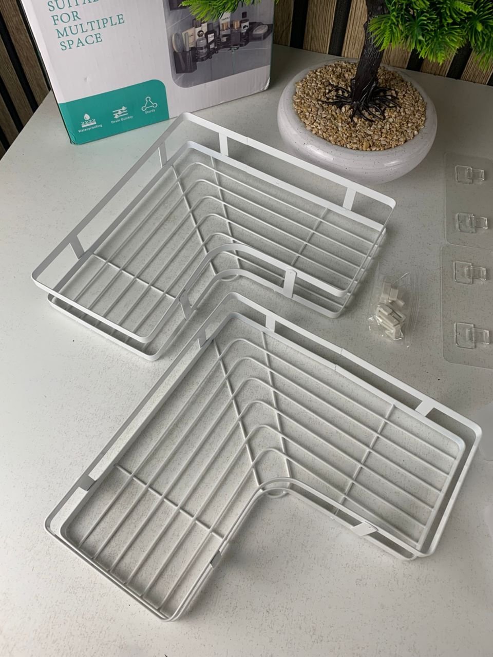 ⁦Étagère de rangement pour salle de bain 4pcs en acier inoxydable – طقم رفوف تنظيم للحمام⁩ - الصورة ⁦3⁩