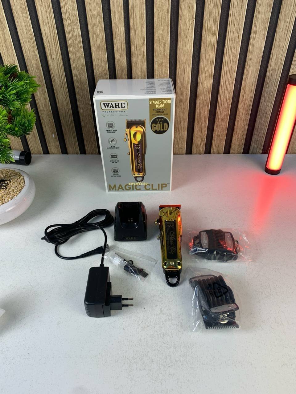 ⁦Tondeuse Wahl Magic Clip Gold Cordless Clipper - ماكينة حلاقة الشعر اللاسلكية⁩ - الصورة ⁦11⁩