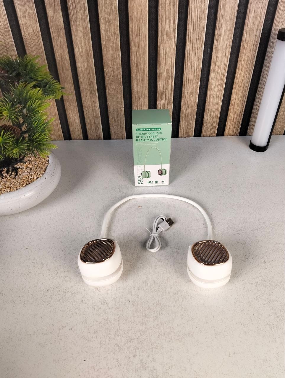 Ventilateur de Cou Portable Pliable - Design Macaron Écran LED et Rechargeable USB-C - مروحة الرقبة المحمولة والذكية القابلة للطي بـ 5 سرعات وشاشة - الصورة 2