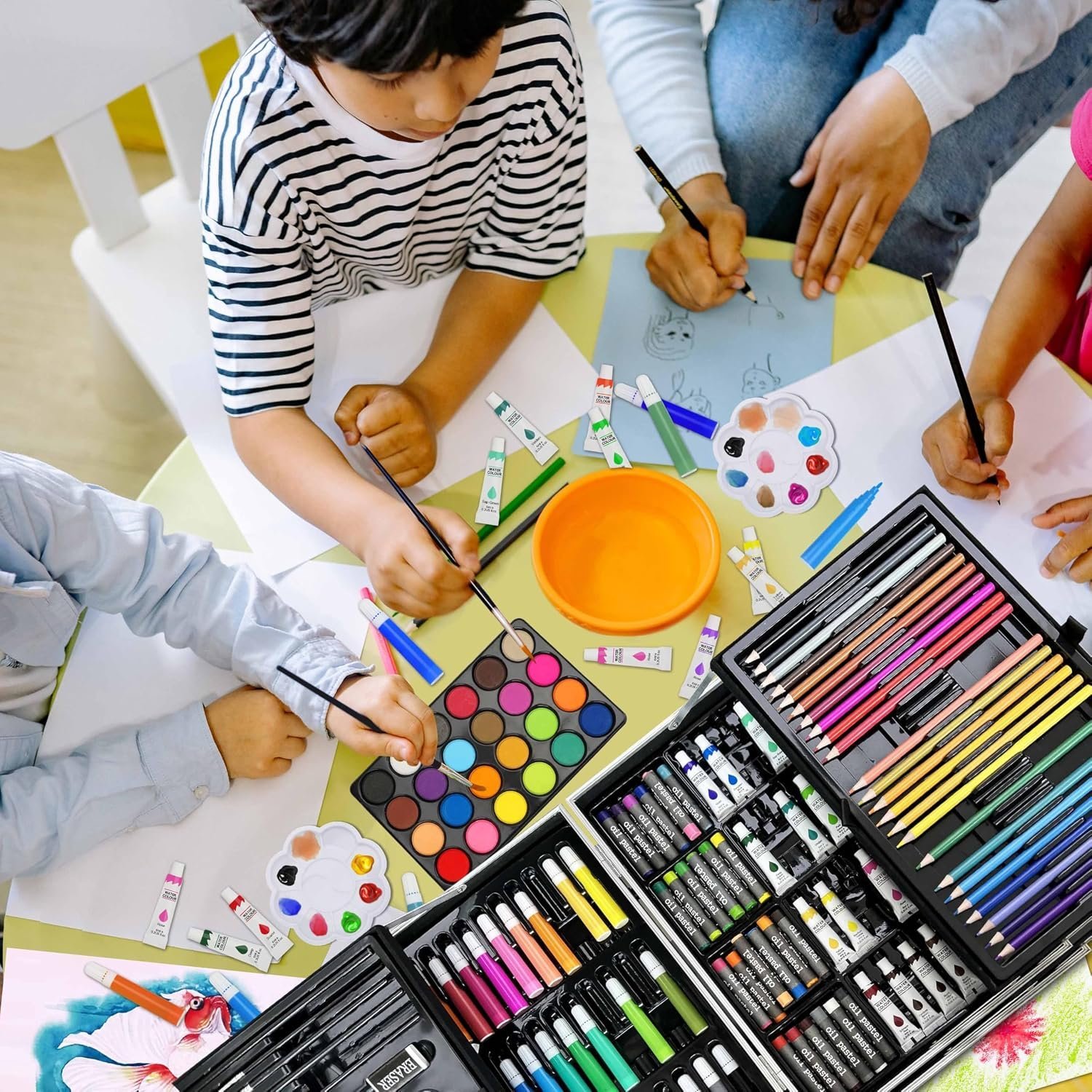 Coffret d'Art Deluxe 144 Pièces avec Mallette Portable - علبة أدوات الرسم والتلوين الفاخرة 144 قطعة داخل حقيبة - الصورة 8