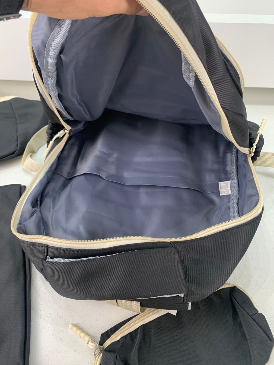 Ensemble de sac à dos kawaii 4Pcs avec porte manger isotherme noir – طقم محفظة مع حقيبة حفظ الطعام - الصورة 5