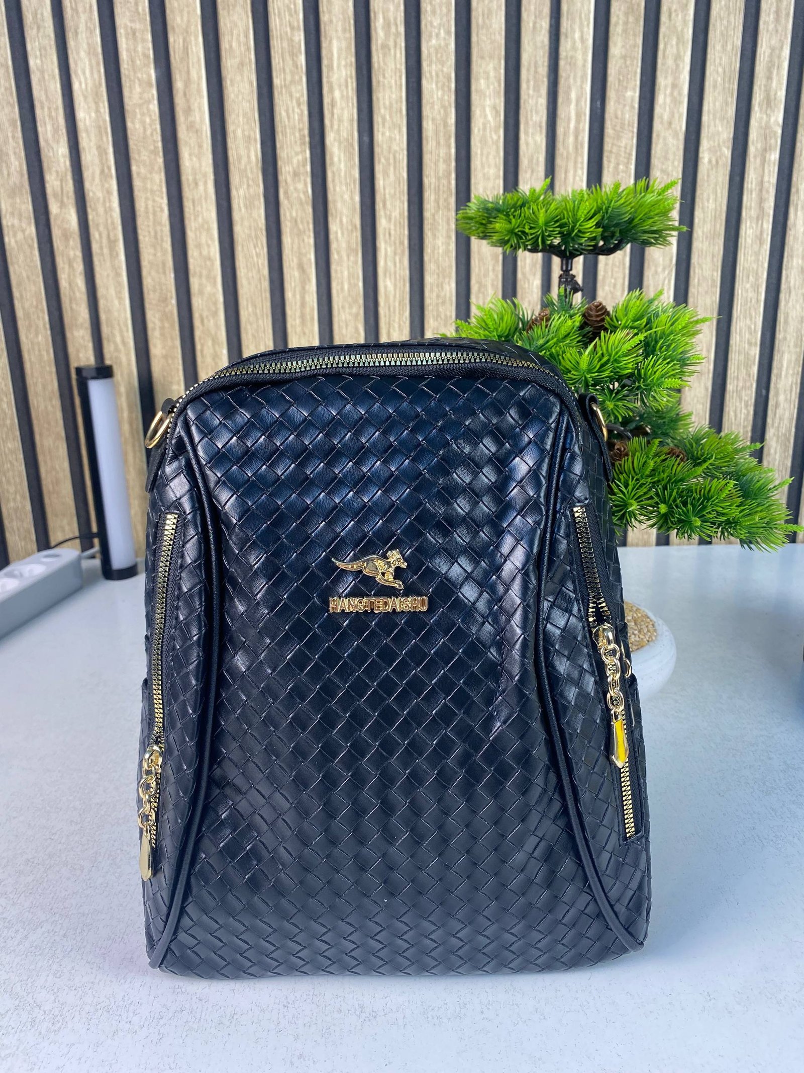 Sac à Dos Femme en Cuir Tressé Élégant avec Ceinture D'Épaule Convertible - حقيبة ظهر جلدية للنساء بتصميم فاخر - الصورة 2