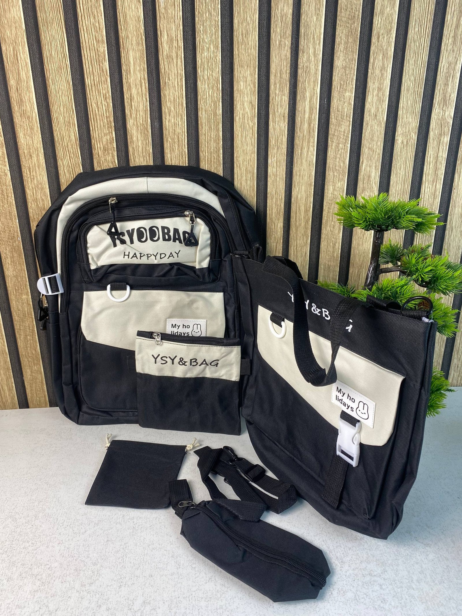 Sac à Dos Multifonctionnel Kawaii Grand Volume Imperméable et Résistant 5Pcs Noir SACKDS10N - حقيبة ظهر بعدة قطع بتصميم كاوايي - الصورة 2