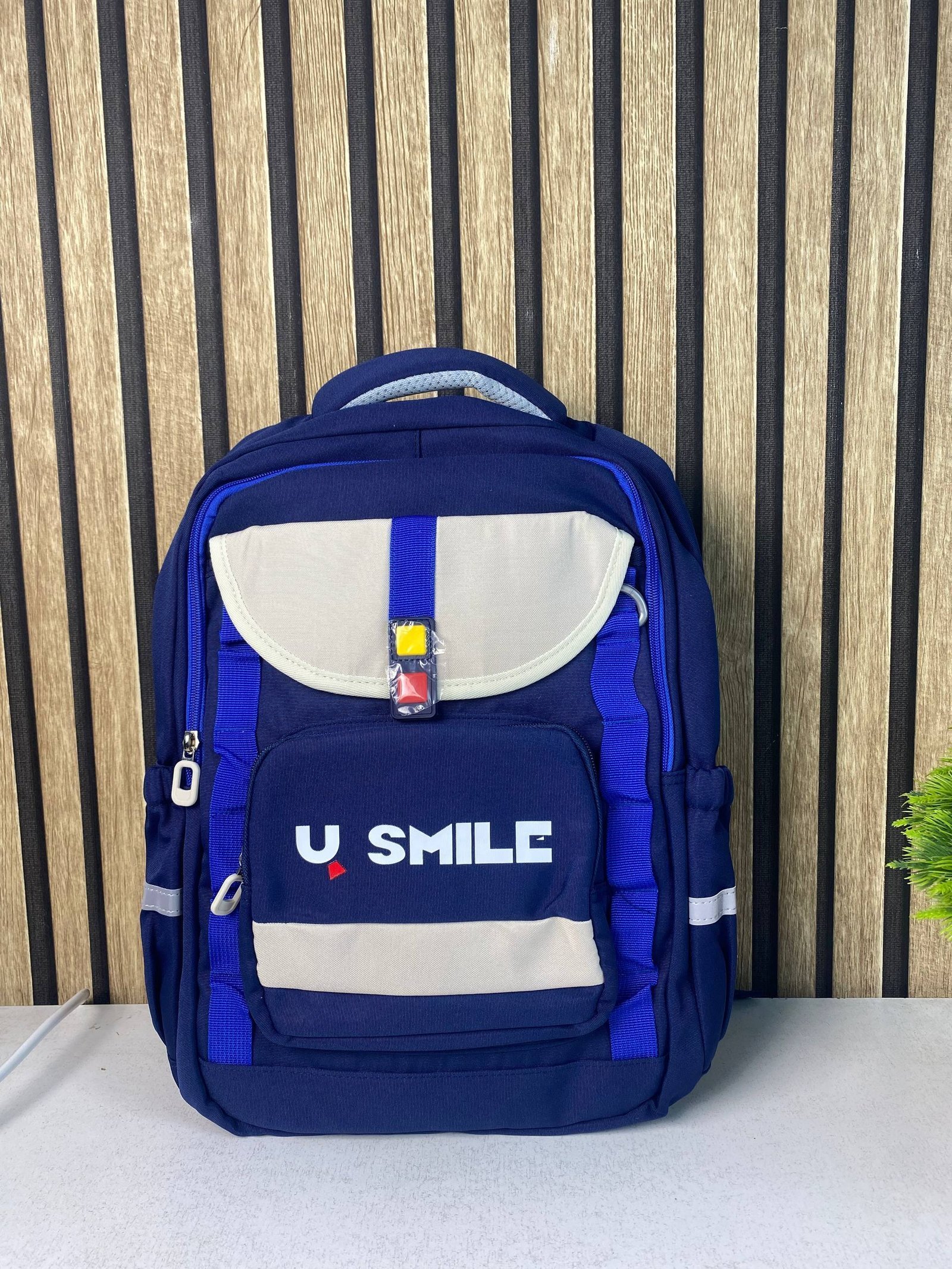 ⁦Sac à Dos Scolaire pour Enfnats U-Smile Bleu et Blanc SACKDS09BB - حقيبة مدرسية للأطفال⁩ - الصورة ⁦2⁩